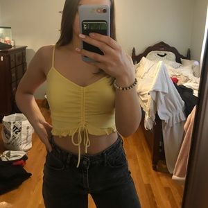Windsor yellow tank